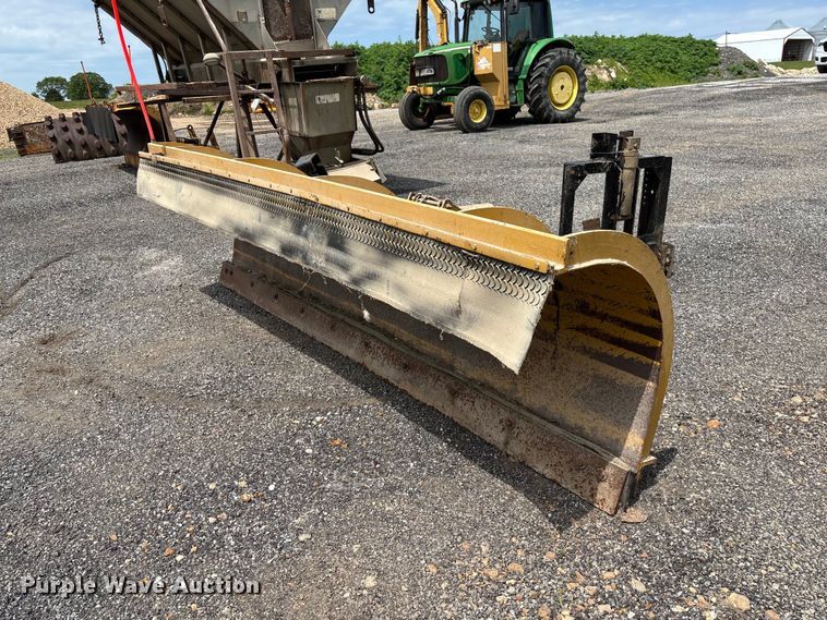 image for item FC5646 Truck attachments