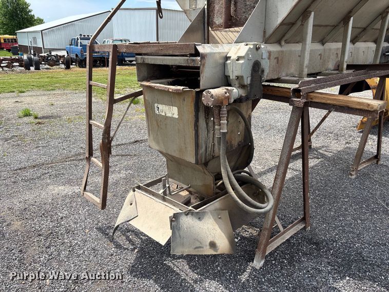 image for item FC5646 Truck attachments