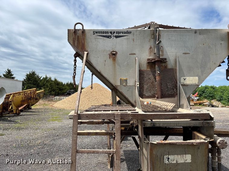 image for item FC5646 Truck attachments