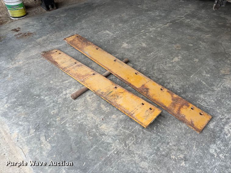 image for item FC5646 Truck attachments