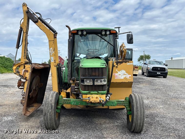 image for item FC5647 2003 John Deere 6420 tractor
