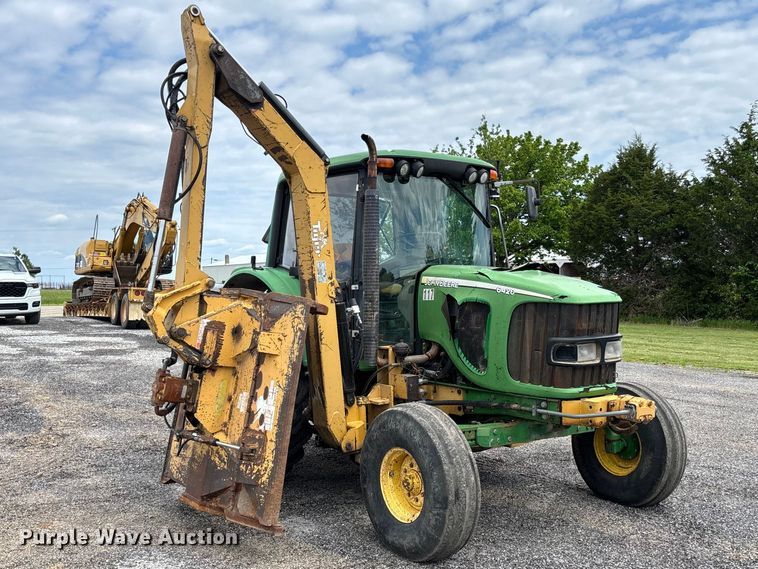 image for item FC5647 2003 John Deere 6420 tractor