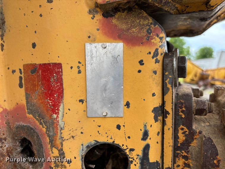 image for item FC5647 2003 John Deere 6420 tractor