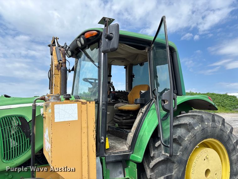 image for item FC5647 2003 John Deere 6420 tractor