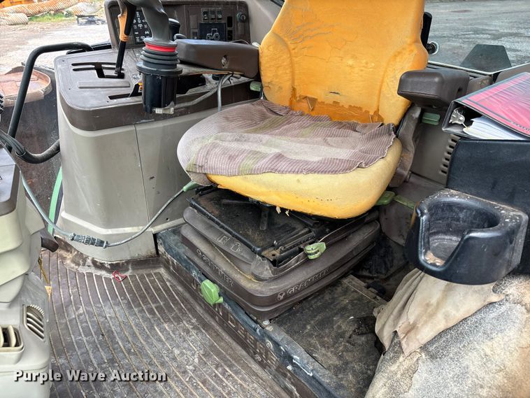 image for item FC5647 2003 John Deere 6420 tractor