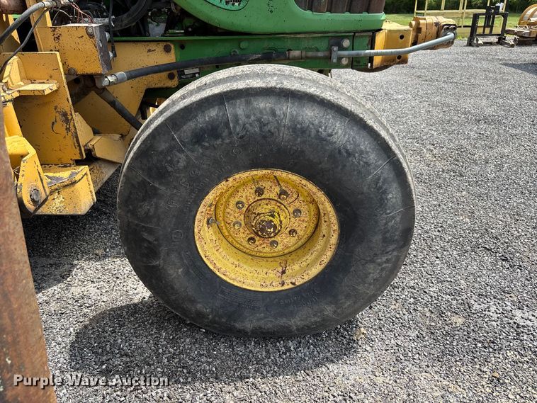 image for item FC5647 2003 John Deere 6420 tractor