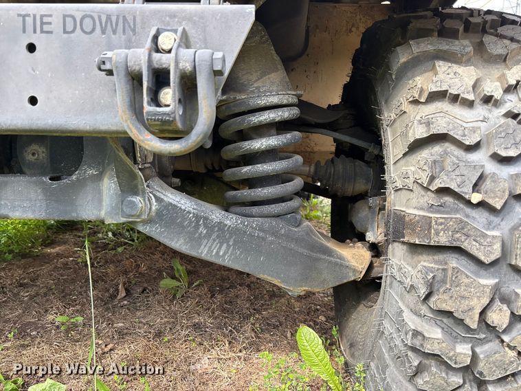 image for item FC5660 1987 AM General HMMWV SUV