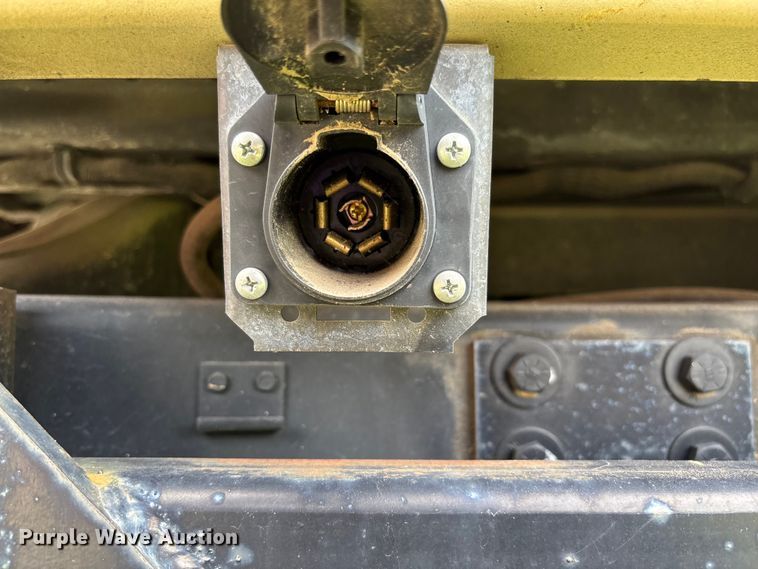 image for item FC5660 1987 AM General HMMWV SUV