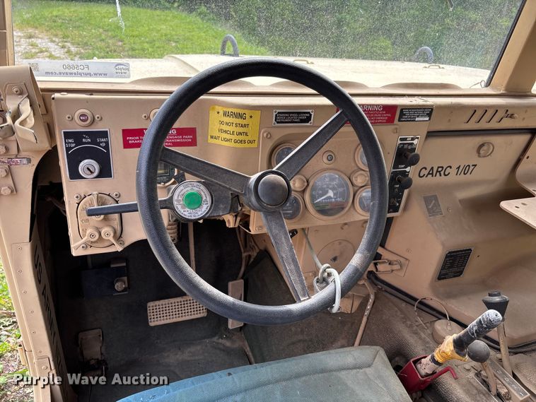 image for item FC5660 1987 AM General HMMWV SUV
