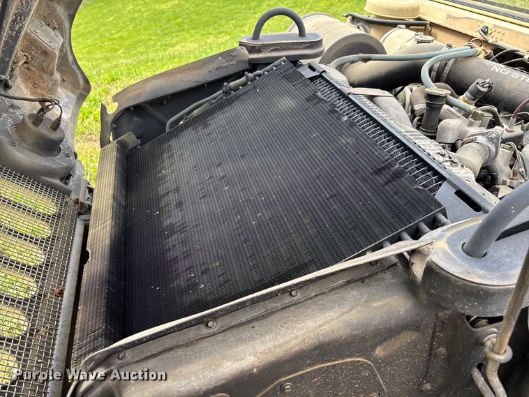image for item FC5660 1987 AM General HMMWV SUV