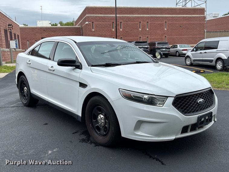 image for item FC5668 2014 Ford Taurus Police Interceptor 