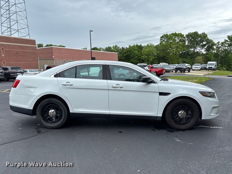 image for item FC5668 2014 Ford Taurus Police Interceptor 