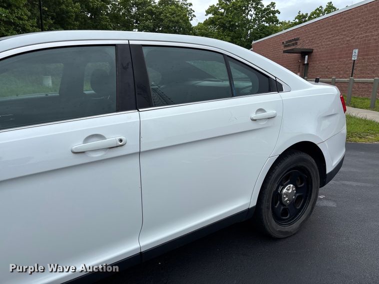 image for item FC5668 2014 Ford Taurus Police Interceptor 