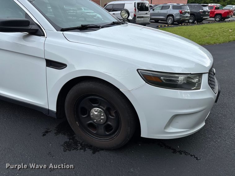 image for item FC5668 2014 Ford Taurus Police Interceptor 