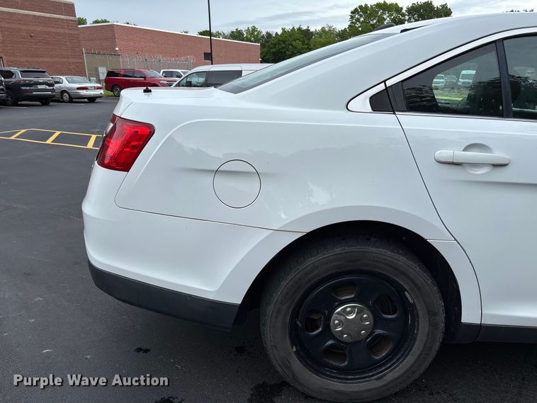 image for item FC5668 2014 Ford Taurus Police Interceptor 