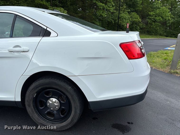 image for item FC5668 2014 Ford Taurus Police Interceptor 
