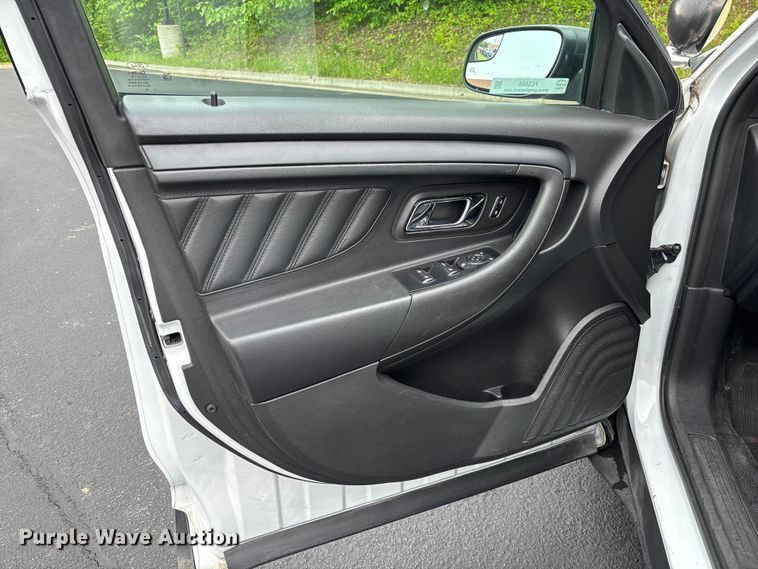 image for item FC5668 2014 Ford Taurus Police Interceptor 