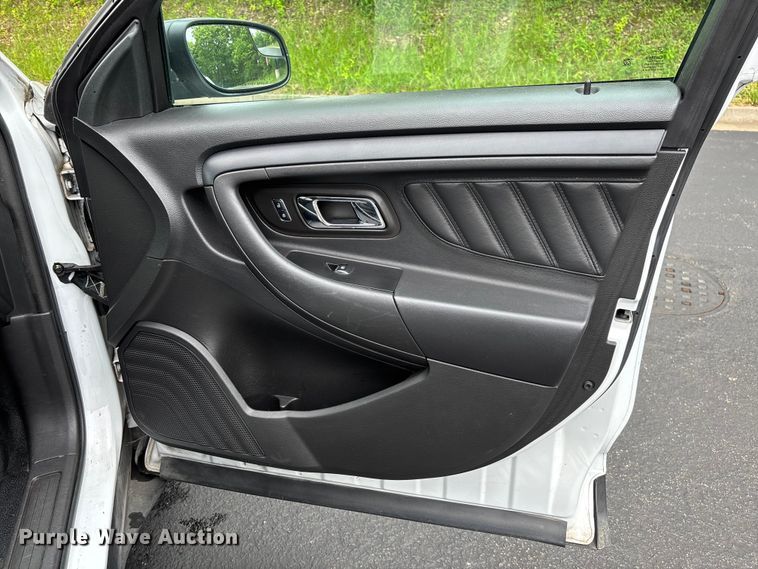 image for item FC5668 2014 Ford Taurus Police Interceptor 