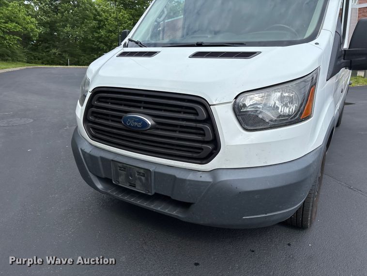 image for item FC5671 2017 Ford Transit 150 van