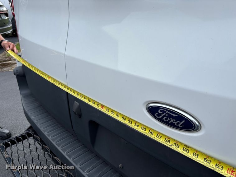 image for item FC5671 2017 Ford Transit 150 van