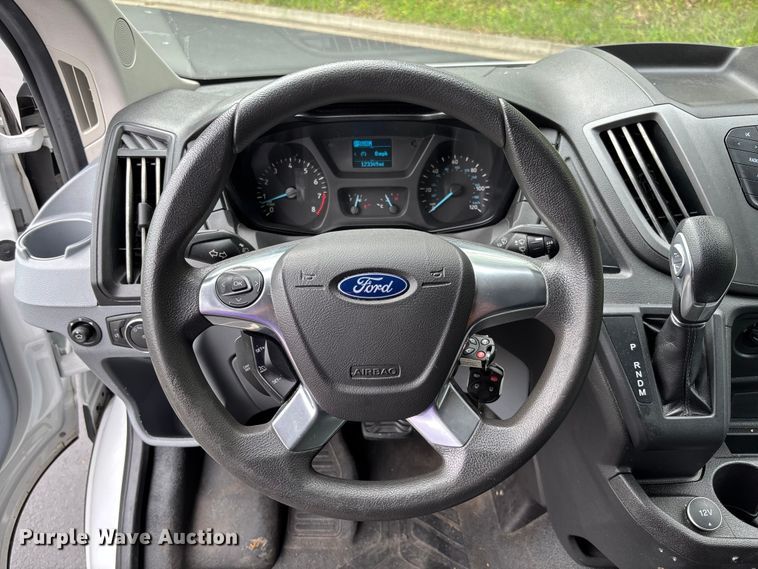 image for item FC5671 2017 Ford Transit 150 van