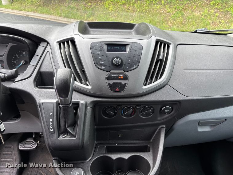 image for item FC5671 2017 Ford Transit 150 van