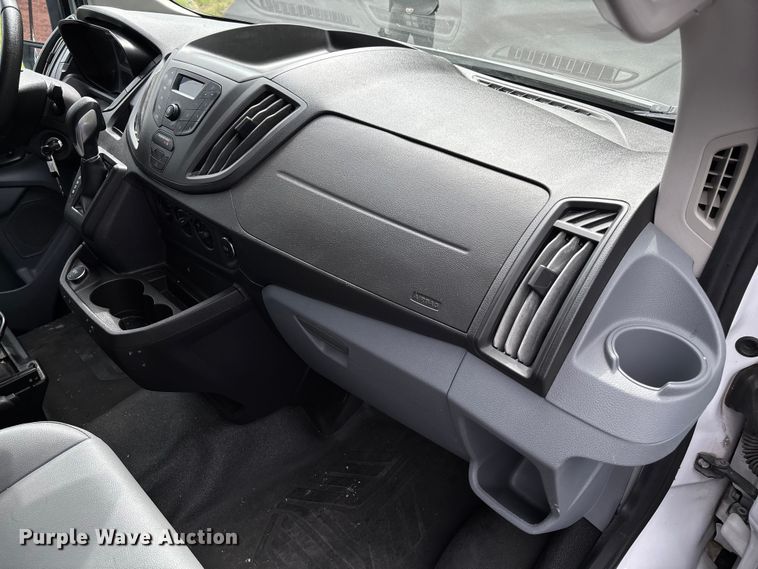 image for item FC5671 2017 Ford Transit 150 van