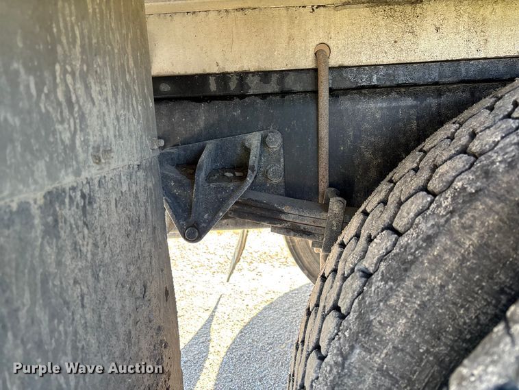 image for item FC5680 2014 International 4300 vacuum truck