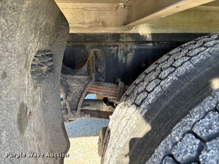 image for item FC5680 2014 International 4300 vacuum truck
