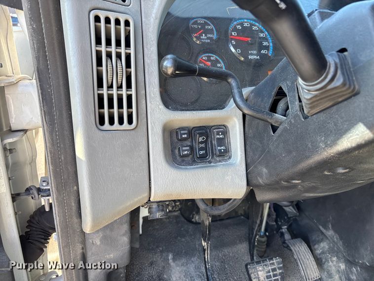 image for item FC5680 2014 International 4300 vacuum truck