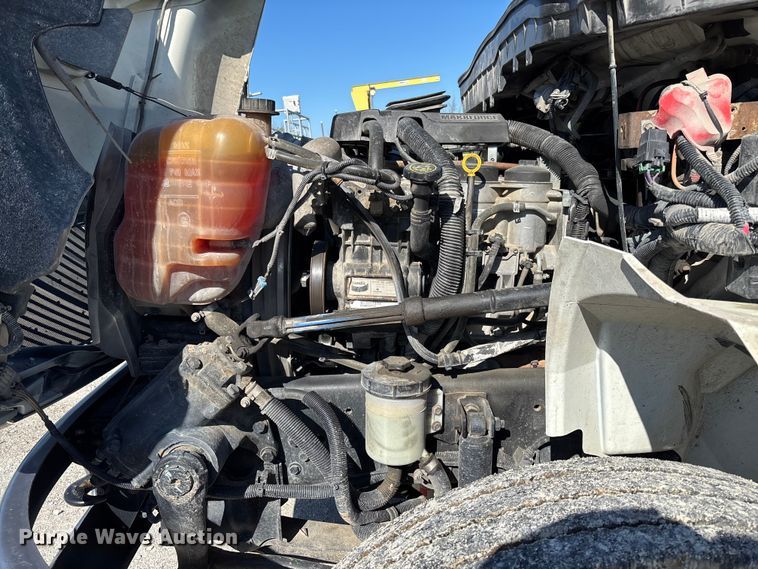 image for item FC5680 2014 International 4300 vacuum truck