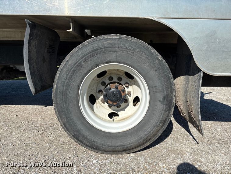 image for item FC5680 2014 International 4300 vacuum truck