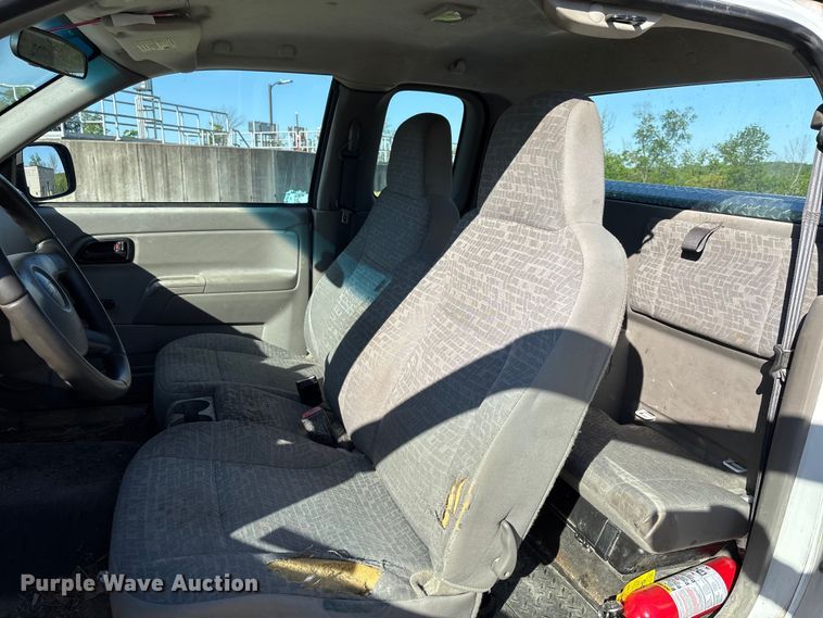 image for item FC5681 2008 Chevrolet Colorado Ext. Cab pickup truck