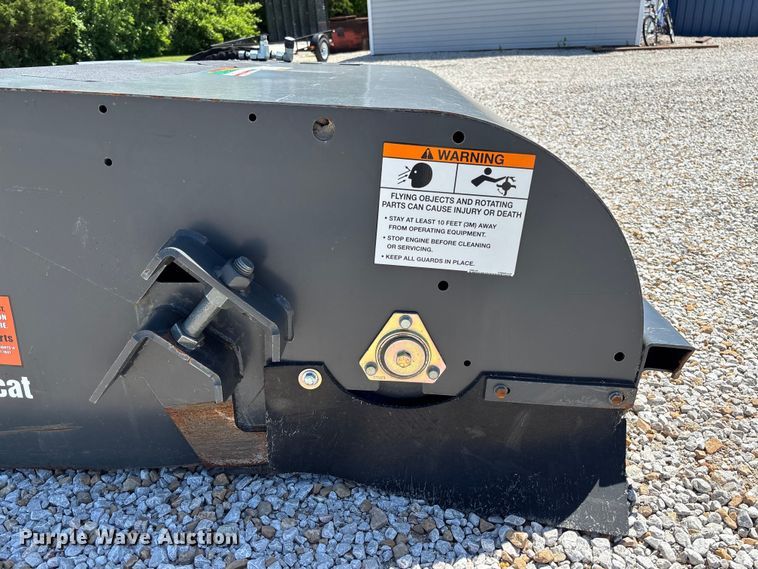 image for item FC5683 2014 Bobcat 72 sweeper skid steer sweeper