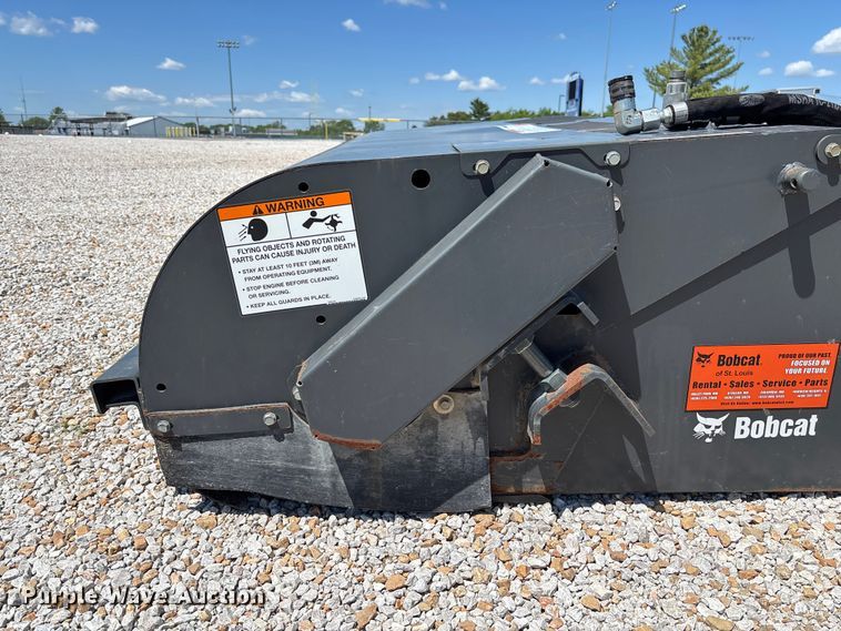 image for item FC5683 2014 Bobcat 72 sweeper skid steer sweeper