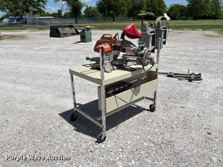 image for item FC5687 Milwaukee 10