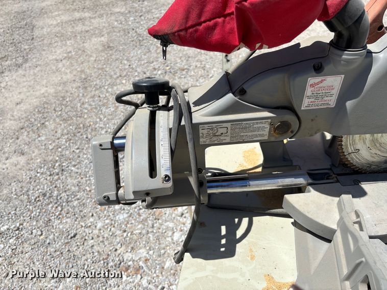 image for item FC5687 Milwaukee 10
