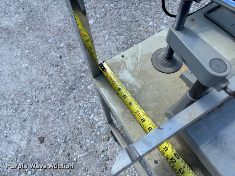 image for item FC5687 Milwaukee 10