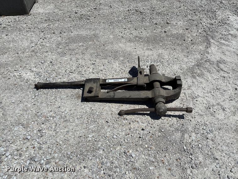 image for item FC5688 Vice clamp