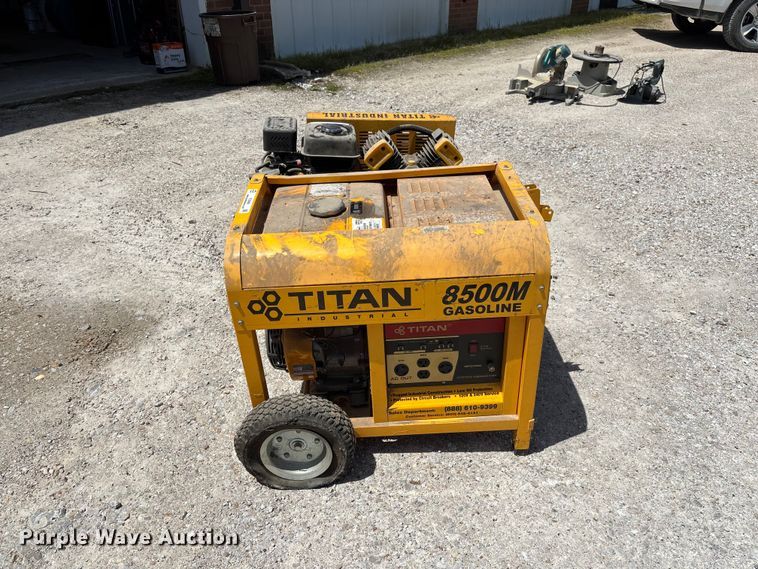 image for item FC5689 Titan generator