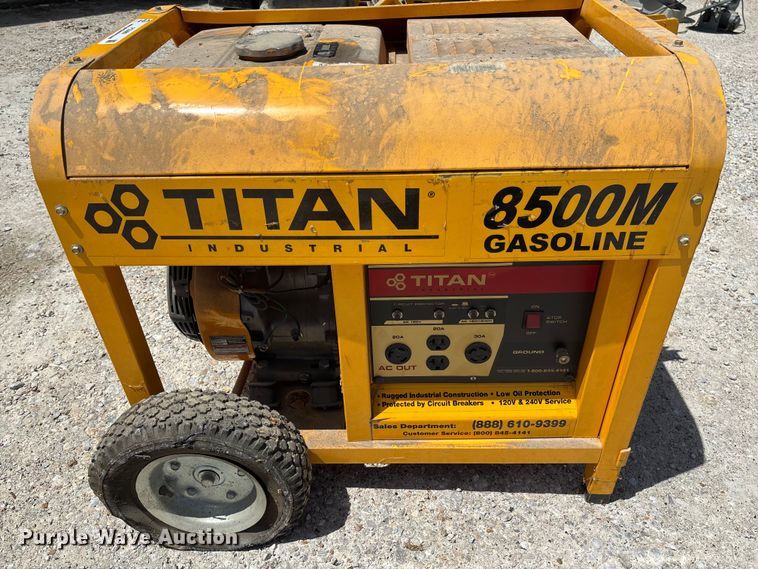 image for item FC5689 Titan generator