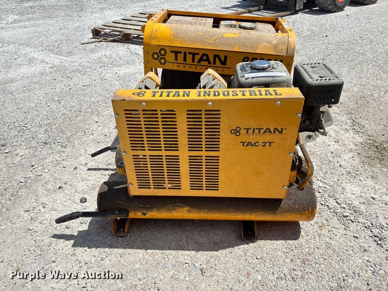 image for item FC5689 Titan generator
