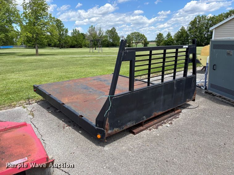 image for item FC5691 Flatbed