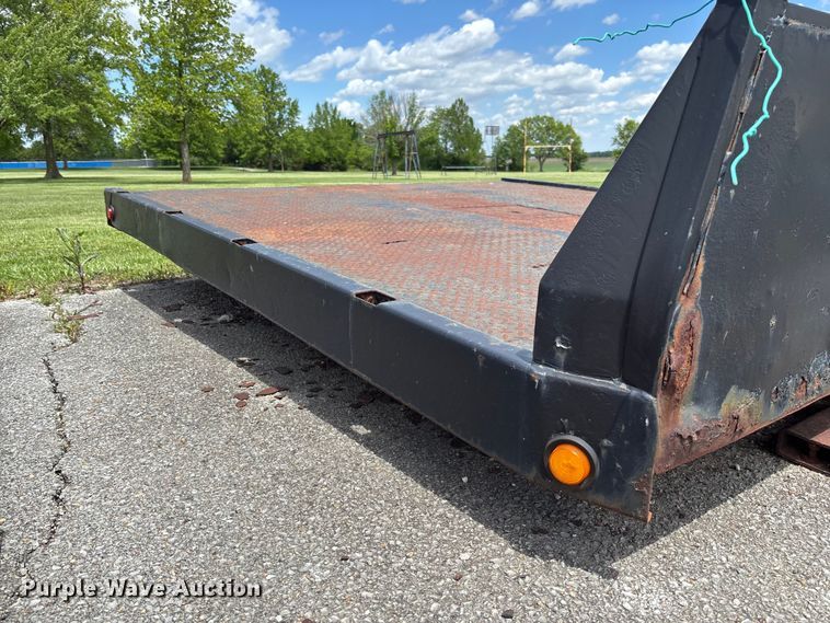 image for item FC5691 Flatbed