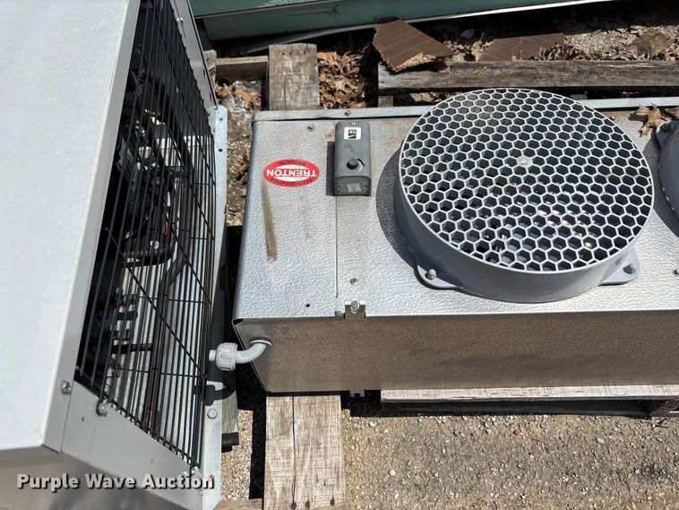image for item FC5692 Walk-in freezer