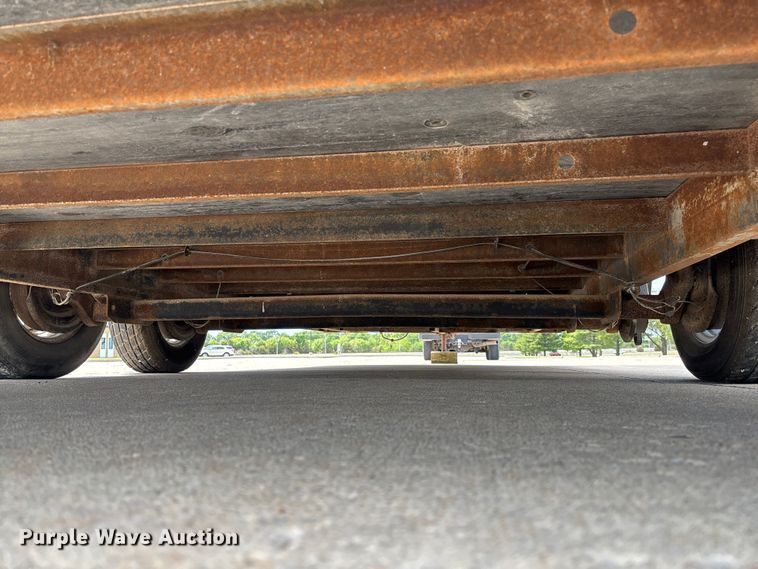 image for item FC5693 2004 Doolittle enclosed cargo trailer