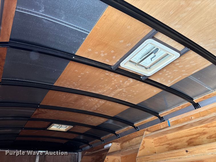 image for item FC5693 2004 Doolittle enclosed cargo trailer
