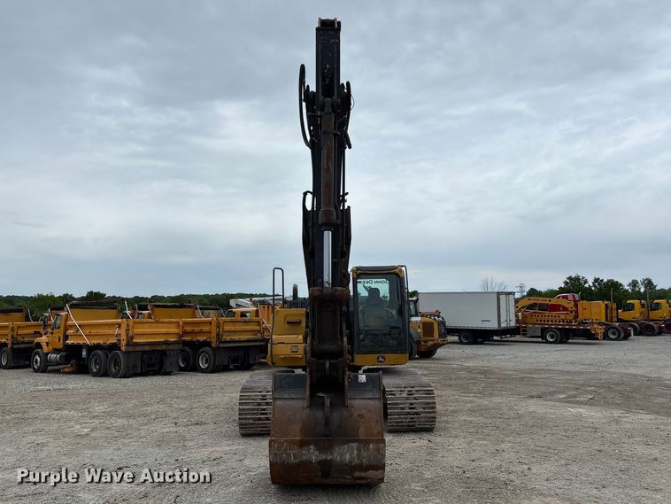 image for item FC5698 2013 John Deere 210G excavator