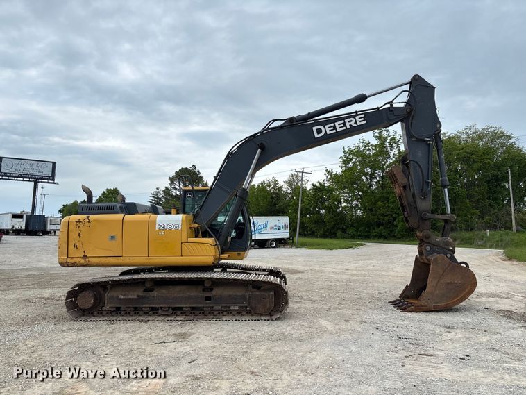 image for item FC5698 2013 John Deere 210G excavator