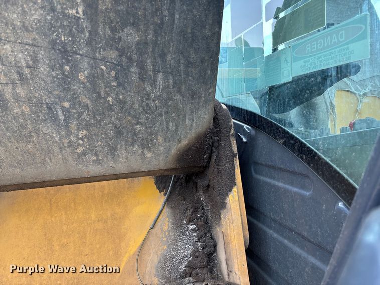 image for item FC5698 2013 John Deere 210G excavator